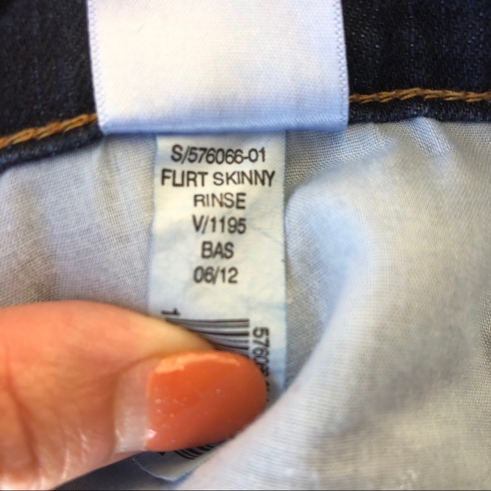 Old Navy Flirt skinny dark wash jeans size 4 long - Picture 6 of 7